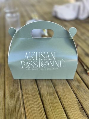 Take away box  at Artis'An Passionné in Angers