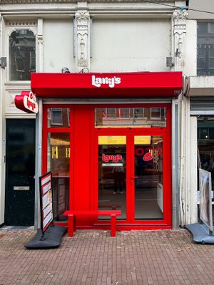  at Larry's in Amsterdam
