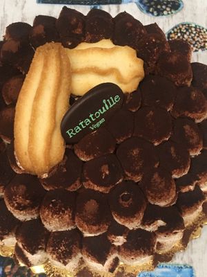 Tiramisu cake at Ratatouille in Turin
