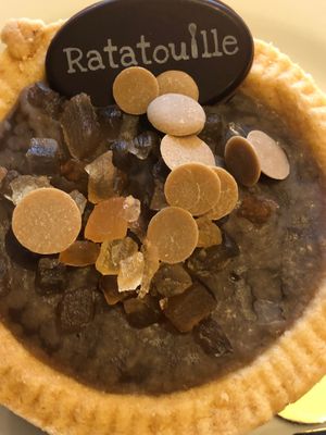 Chestnut cream tart at Ratatouille in Turin