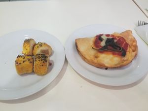 Calzone and pizza bites at Ratatouille in Turin