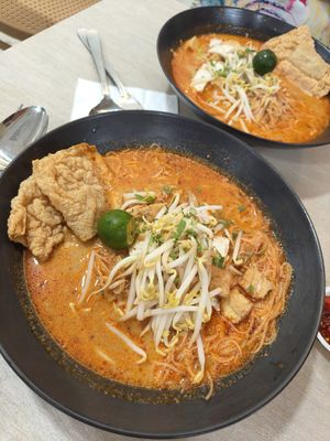 Mee Siam ~ 1/8/24 at Saute & Mee in Northeast Singapore