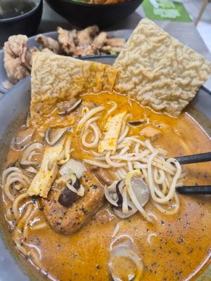 Laksa ramen at Saute & Mee in Northeast Singapore