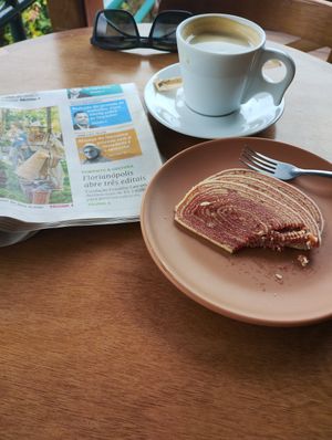 Early morning coffee, Argentine style...@8,30am. at Coquille Sabor e Café  in Florianopolis