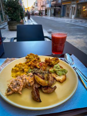 Located in a small side street  at Verde Hut in Porto