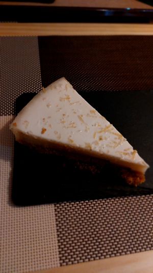 Lemon cake at Verde Hut in Porto