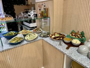 Salads  at Verde Hut in Porto