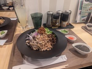 Before mixing at Noodle Stand THREE P's in Matsumoto