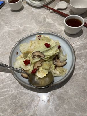 Stir fried cabbage   at Yang Shin 養心茶樓 in Taipei