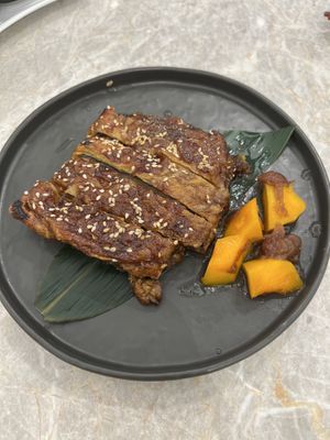 Mashed taro wrapped in bean curd  at Yang Shin 養心茶樓 in Taipei
