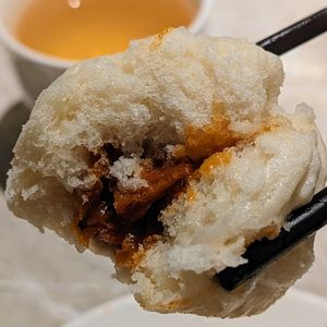 Cantonese BBQ cha siu bao #Veganuary at Yang Shin 養心茶樓 in Taipei
