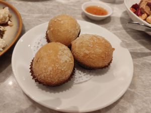 Deep fried mushroom puff at Yang Shin 養心茶樓 in Taipei