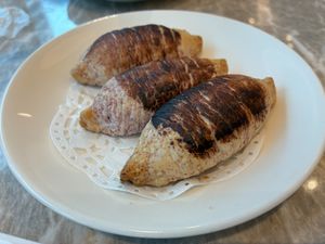 Black pepper beef pastry at Yang Shin 養心茶樓 in Taipei