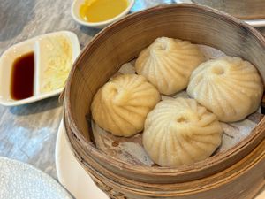 Omnipork xiaolongbao at Yang Shin 養心茶樓 in Taipei