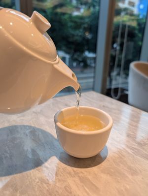 Barley tea at Yang Shin 養心茶樓 in Taipei