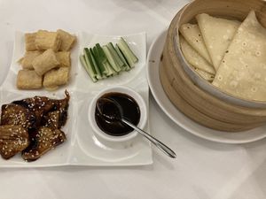 Roasted king oyster mushrooms Beijing duck style (京味醬燒杏菇) at Yang Shin 養心茶樓 in Taipei