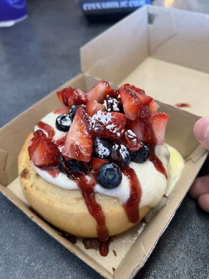 The Very Berry (YUM)  at Cinnaholic in Tucson