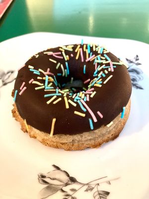 Veganlicious glutenfree donut at Dånøts in Asker