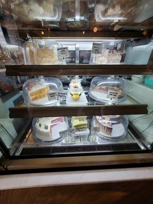 The display case at Plant Bakery 플랜트 in Seoul