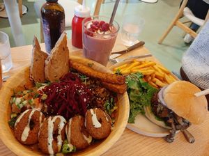 pulled mushrooms burger and falafel bowl with added tempeh at Plant Bakery 플랜트 in Seoul