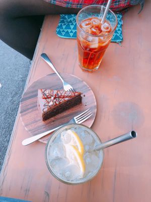 Delicious vegan cake & steel straw for plastic-out. Well done! Thank you!  at Plant Bakery 플랜트 in Seoul