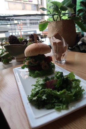 Avocado Burger (the avocado was not ripe at all...) at Plant Bakery 플랜트 in Seoul