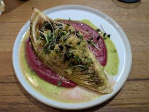 Wirsing Schiffchen mit Linsen at WILLICHS in Mainz