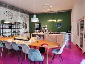 Interior at à Table Chez Anou in Geneva