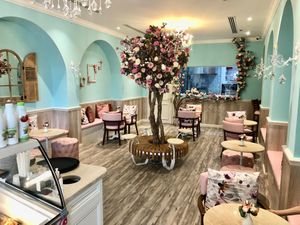 Interior  at La Donuteria in Abu Dhabi