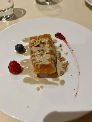 Dessert. Was so good 🤤  at Osmanly Restaurant in Cairo