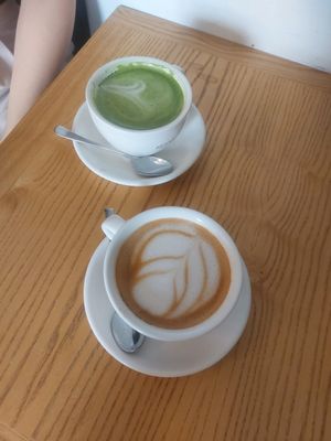 Matcha latte and latte macciato at Good One Café - Schanze in Hamburg