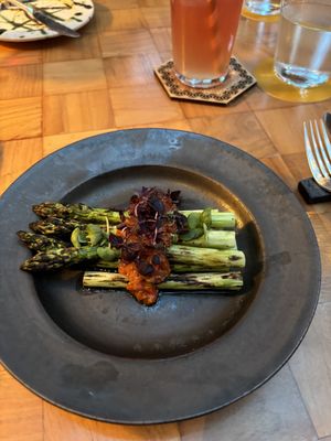 Grilled Seasonal vegetables (asparagus)   at The Tavern in Tokyo