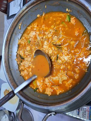 Soft tofu stew at Gohyang Sancheon Chodang Sundubu - 고향산천초당순두부 in Gangneung