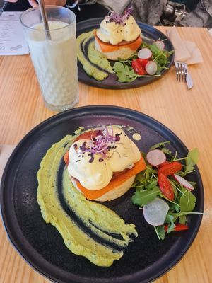 Huevos benedict at Asante in Barcelona