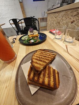 Sriracha grilled sandwich at Asante in Barcelona