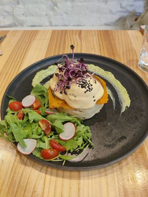 Eggs Benedict at Asante in Barcelona