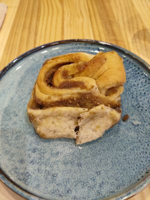 Cinnamon roll at Asante in Barcelona