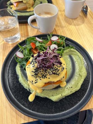 Vegan Eggs Benedict at Asante in Barcelona