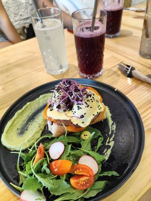 Huevos Benedict at Asante in Barcelona