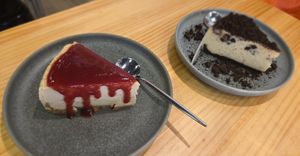 Yummy cheesecake 😋 at Asante in Barcelona