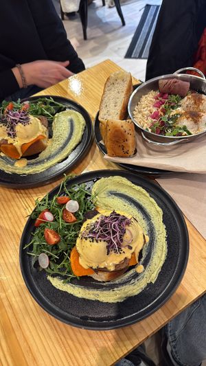 Huevos Benedict y los otros   at Asante in Barcelona