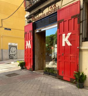  at Monkee Koffee in Madrid