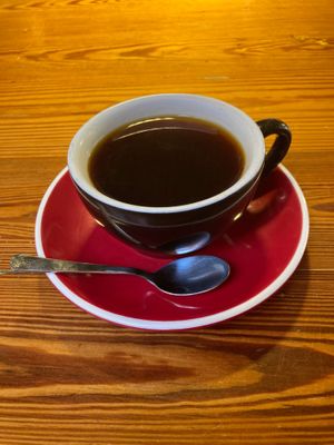 Americano at Monkee Koffee in Madrid