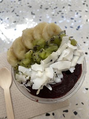   at Oakberry - Trinité in Paris