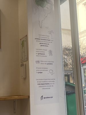   at Oakberry - République in Paris