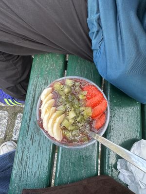   at Oakberry - République in Paris