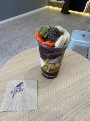 The oak   at Oakberry - Marbeuf in Paris