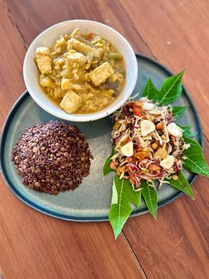 Burmese set at Blessings Home & Café in Koh Phangan