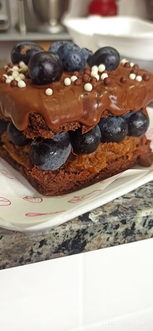 Toda semana oferecemos bolinhos para seu café, com muito sabor e textura !  at Dani-C RockVeg in Apucarana