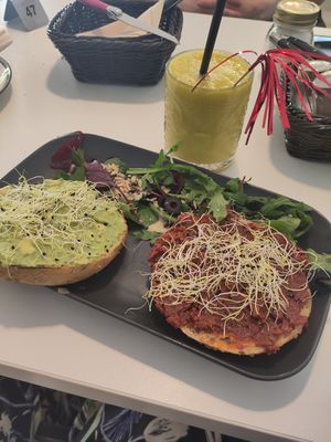 Vegan Bagel at Soul of Coffee in Berlin